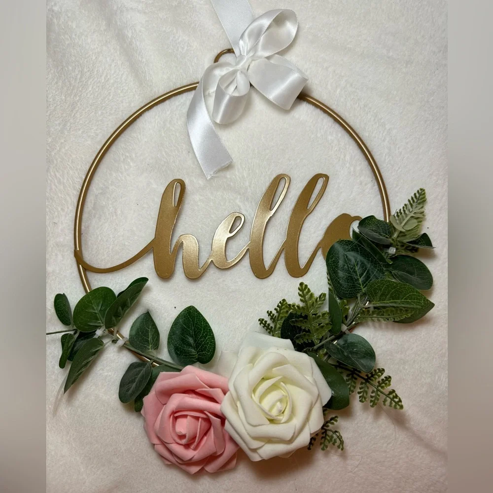 Gold Ring Rose Hello Wreath Wall Hanging Decor approx 9” x 12”